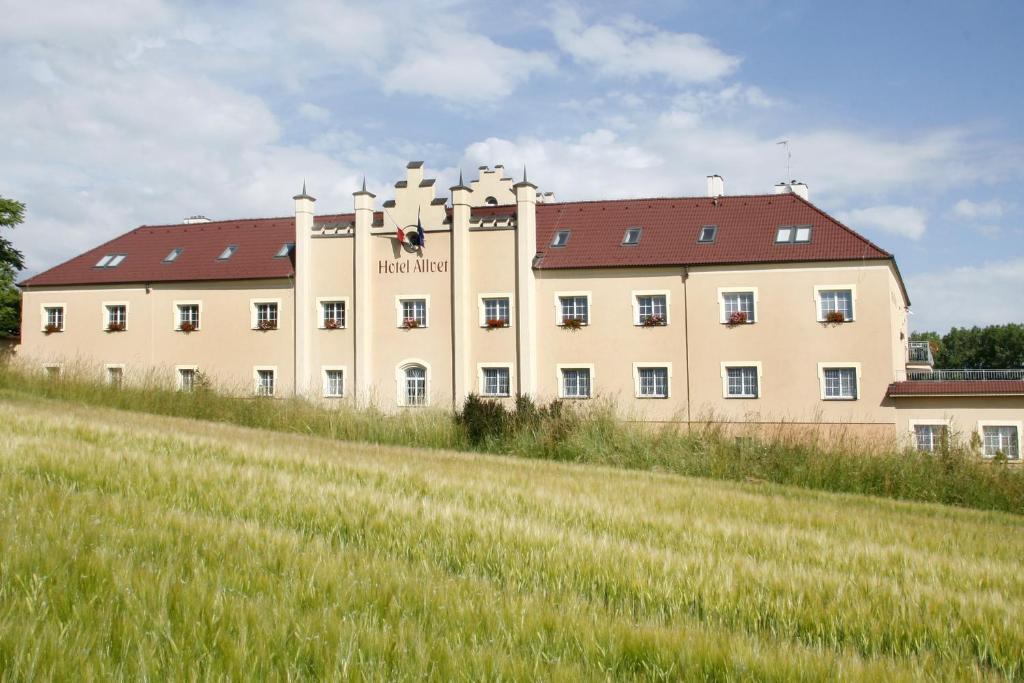 Hotel Allvet Drnovice  Exterior photo